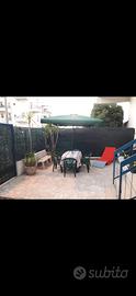 LAST MINUTE; BARI:posto auto,giardino,250mt mare