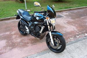 Moto FZ6 naked YAMAHA 