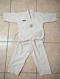 dobok taekwondo 