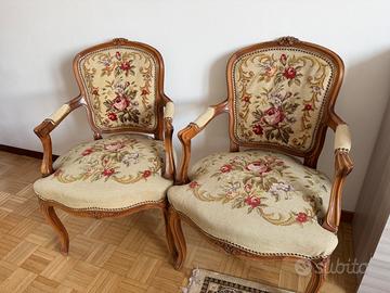 Coppia di poltrone vintage stile Luigi XV in arazz