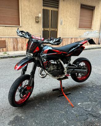 Husquarna sm/cr 125