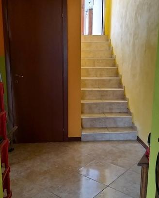 Casa singola giardino
