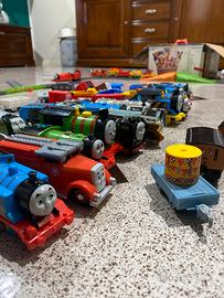Trenino Thomas 23 Locomotive + kit binari