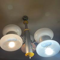 Lampadario tre luci in vetro e giallo anni 90