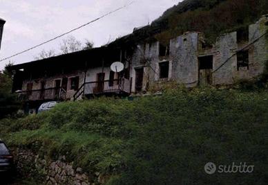 Immobile in asta di 206 m² con 4 locali a Feltre