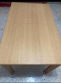 Tavolo allungabile in legno massello, marca Gatto