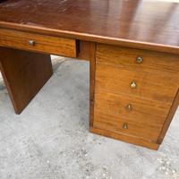 Scrivania in legno fatta a mano pezzo unico