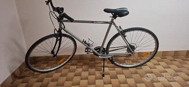 Bici Ibrida Decathlon Riverside 3.1