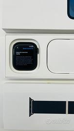 Apple Watch 9, 45 mm.