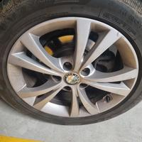 Cerchi in lega leggera n 4 alfa romeo giulietta