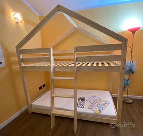 Letto a castello a casetta in legno montessori