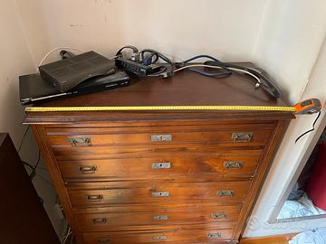 Cassettone in legno buono stato