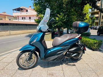 PIAGGIO Beverly 300 i.e. TUTTO INCLUSO ANCHE PAS