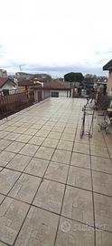 MONTA' IN BIFAMILIARE CON TERRAZZA