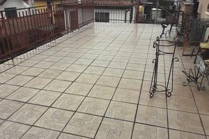 MONTA' IN BIFAMILIARE CON TERRAZZA