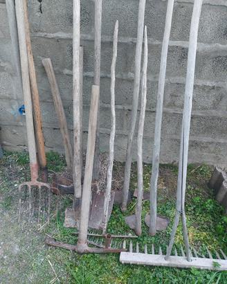 atrezzi antichi per orto/ giardinaggio