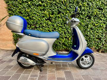 Vespa 125 ET4