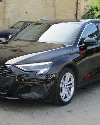 AUDI A3 SPB 30 g-tron S tronic Business