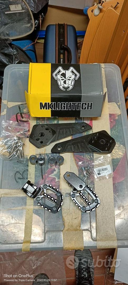 Pedane off-road Accossato Rosse in Ergal 7075 per KTM EXC F dal 2000 al 2002 (CC 520