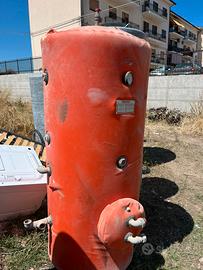 Termoaccumulatore di acqua calda cordivari