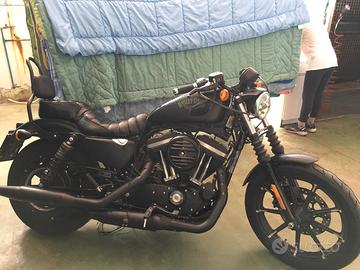 Harley-Davidson Sportster 883