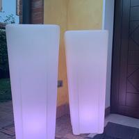 Vaso bianco da esterno/interno con luci
