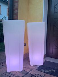 Vaso bianco da esterno/interno con luci