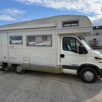 MOBILVETTA ARCOBALENO 7 POSTI DAILY 2.8 TD ANNO 20