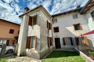 CASA IN CORTE IN PIENO CENTRO