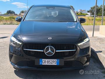 Mercedes-benz B 180 220 DIESEL NAV/LUCI AMBIENT/RE
