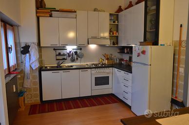 Trilocale ammobiliato