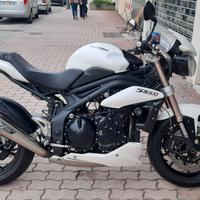 Triumph Speed Triple 1050 - 2011