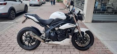 Triumph Speed Triple 1050 - 2011