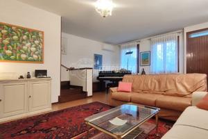 Villetta a schiera di ampie dimensioni