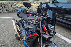M1000R competition