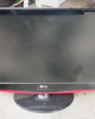 Televisore LG 22 pollici.