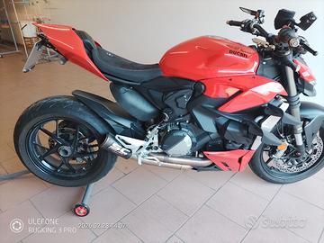 ducati streetfighter v2