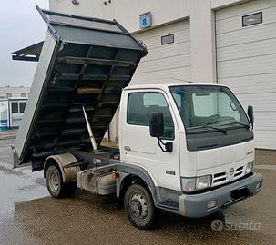 Nissan cabstar ribaltabile