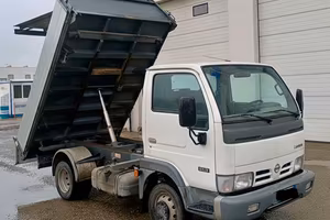 Nissan cabstar ribaltabile