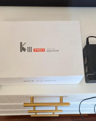 MECOOL KIII PRO – TV Box Android & Ricevitore 