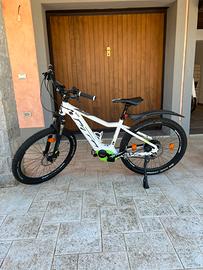 Ebike KTM Macina Race 273
