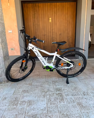 Ebike KTM Macina Race 273