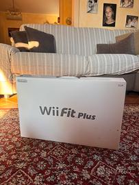 Nintendo Wii Balance Board + Wii Fit Plus