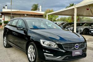 VOLVO V60 D2 1.6 Momentum