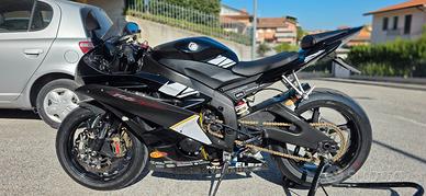 Yamaha R6