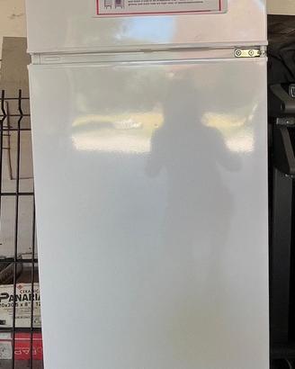 Frigo da incasso Beko