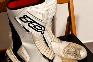 Stivali marca TCX colore  bianco tg 45