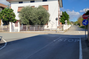 Casa singola (3 appartamenti)