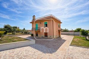 Villa di 140 m² con 4 locali a Zagarolo