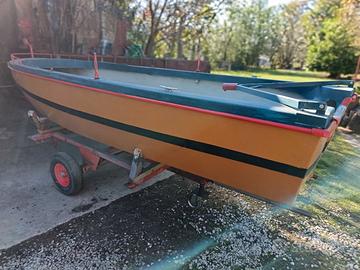 barca in vetroresina